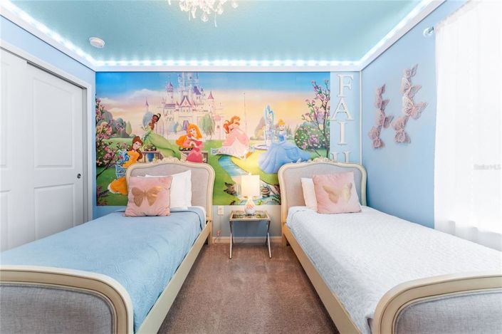 Image No.22-8 Bed House for sale