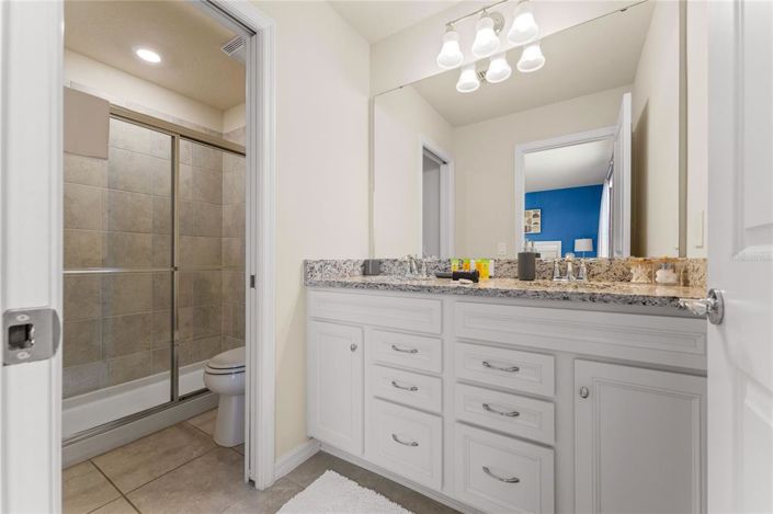 Image No.30-8 Bed Property for sale