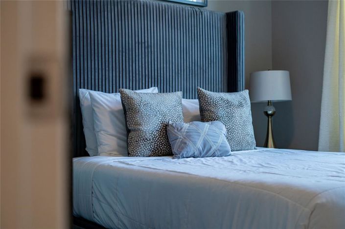 Image No.31-8 Bed House for sale