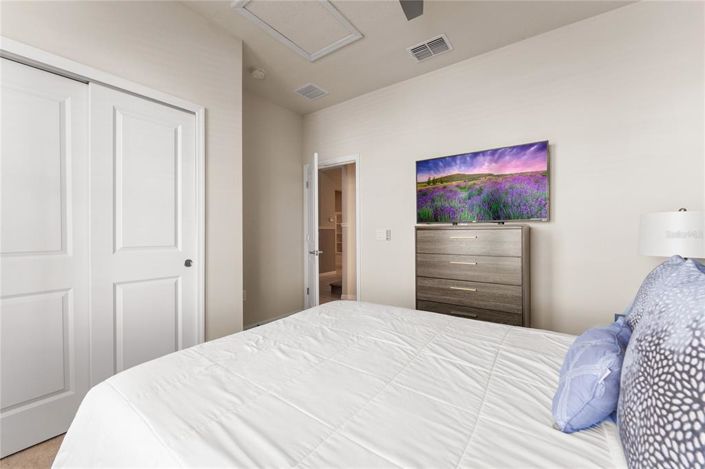 Image No.33-8 Bed House for sale