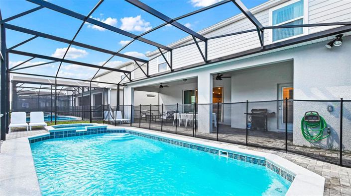 Image No.51-8 Bed Property for sale