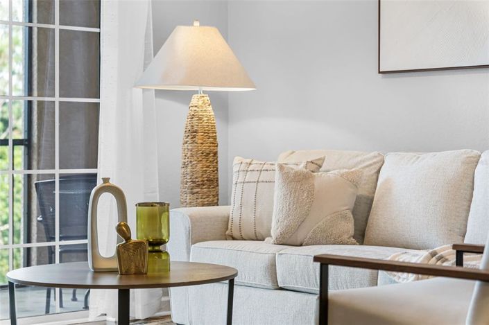 Image No.20-3 Bed Property for sale