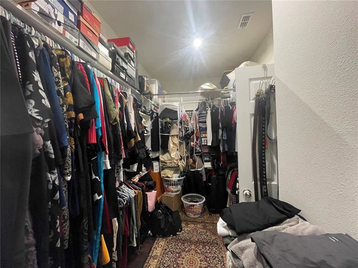 Image No.16-5 Bed House for sale