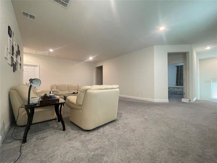 Image No.19-5 Bed House for sale