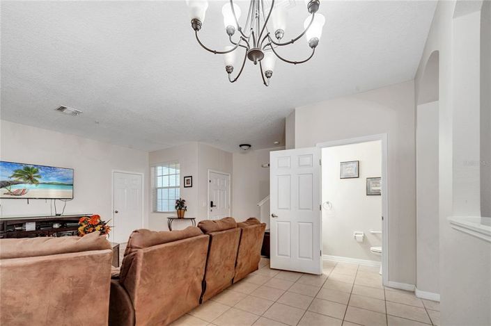 Image No.8-3 Bed Apartment for sale