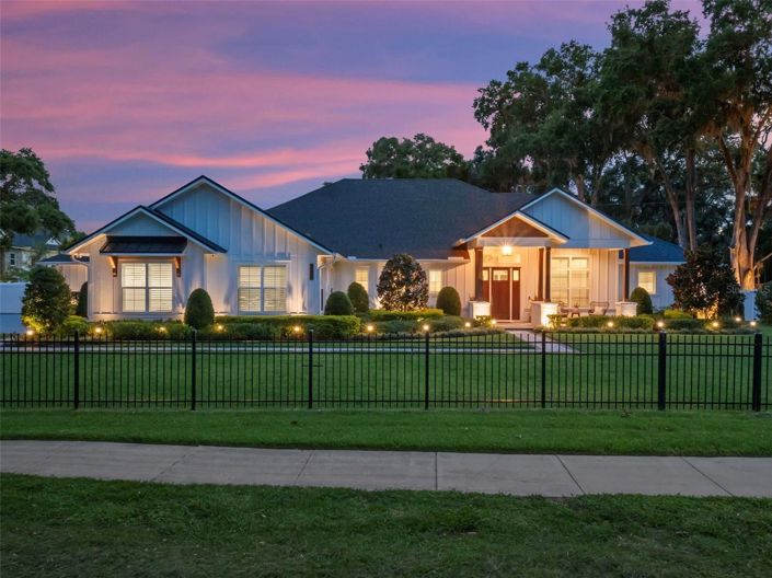 Image No.1-5 Bed House for sale