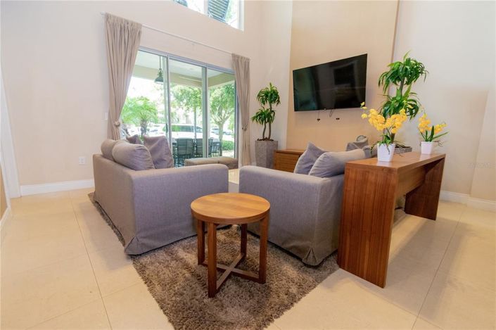 Image No.13-4 Bed Townhouse for sale