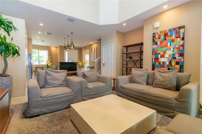 Image No.14-4 Bed Townhouse for sale