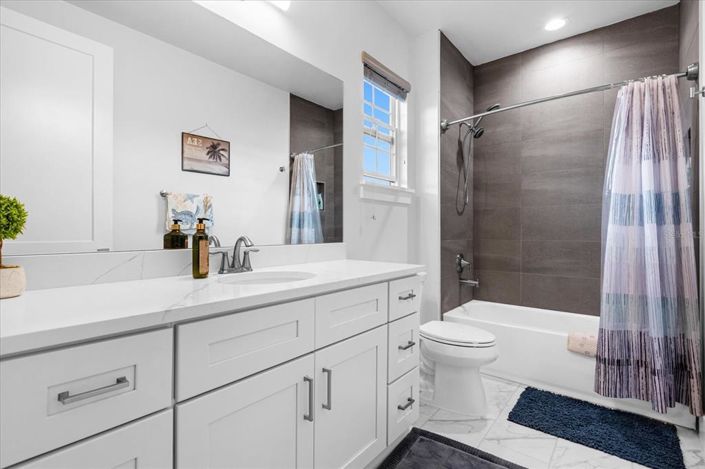 Image No.25-5 Bed Property for sale