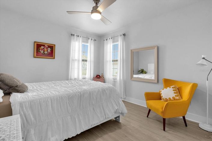 Image No.27-5 Bed Property for sale