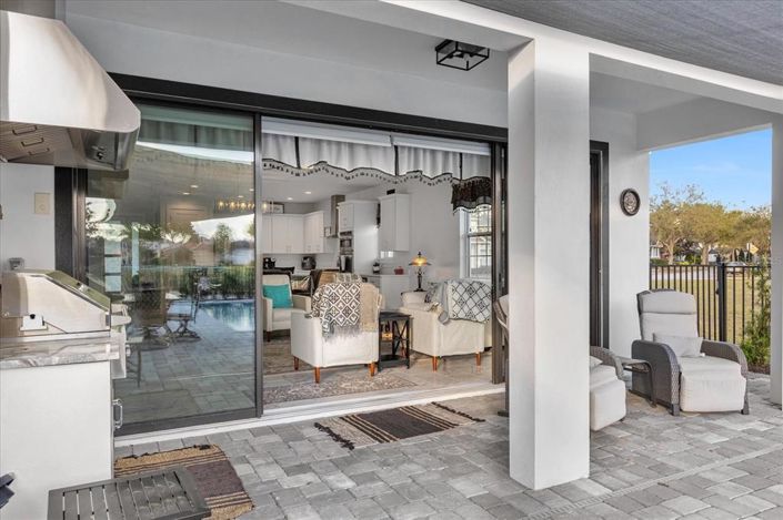 Image No.41-5 Bed Property for sale