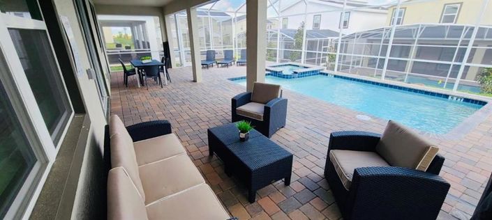 Image No.30-7 Bed Property for sale