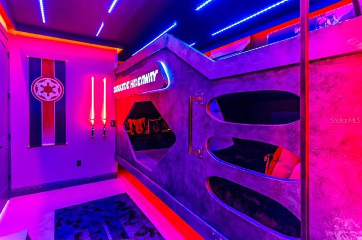 Image No.11-5 Bed House for sale