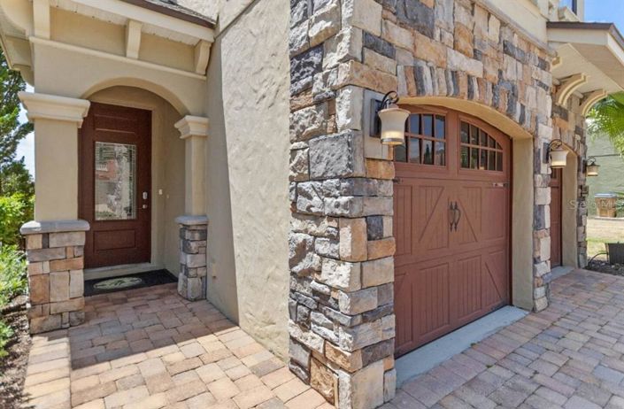 Image No.18-5 Bed House for sale