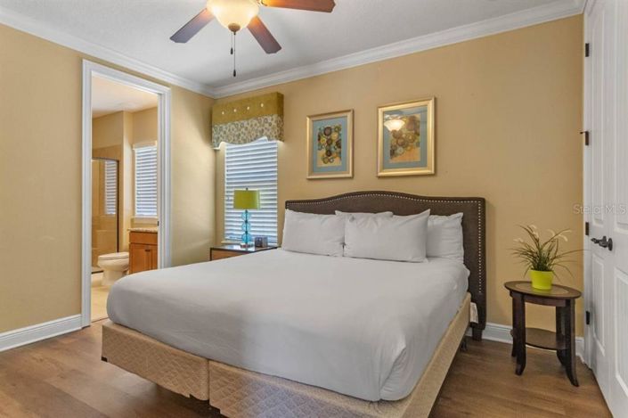 Image No.35-5 Bed House for sale