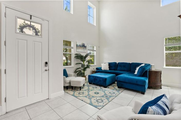 Image No.3-Maison de ville de 4 chambres à vendre à Saint John