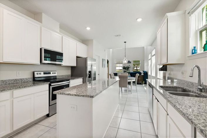 Image No.9-Maison de ville de 4 chambres à vendre à Saint John