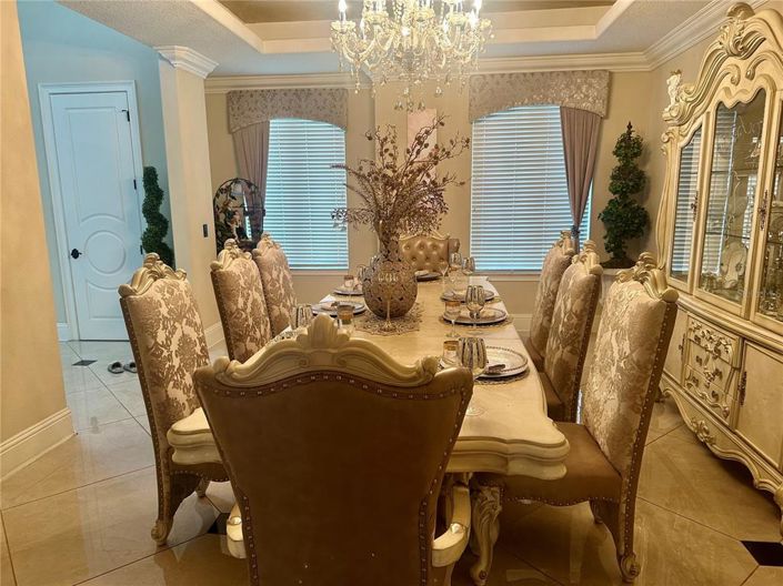 Image No.10-6 Bed House for sale