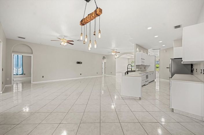 Image No.12-Maison de 4 chambres à vendre à Saint John