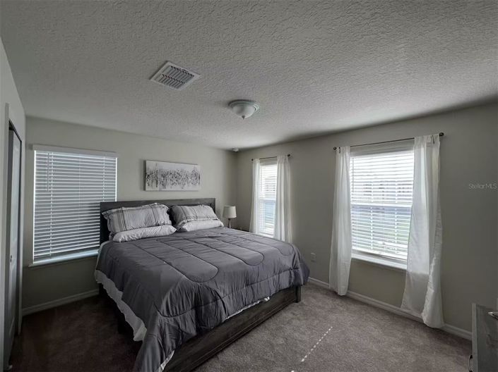 Image No.11-10 Bed House for sale