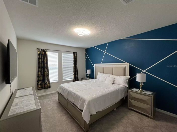 Image No.3-10 Bed House for sale