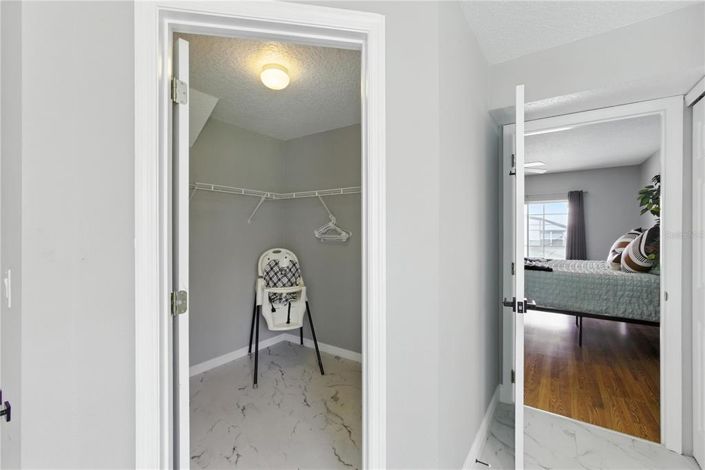 Image No.42-5 Bed House for sale