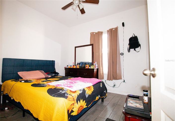 Image No.14-4 Bed House for sale