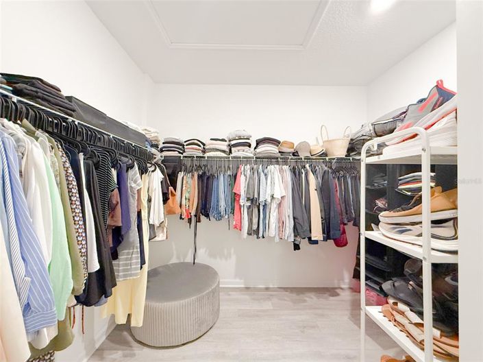 Image No.20-4 Bed House for sale