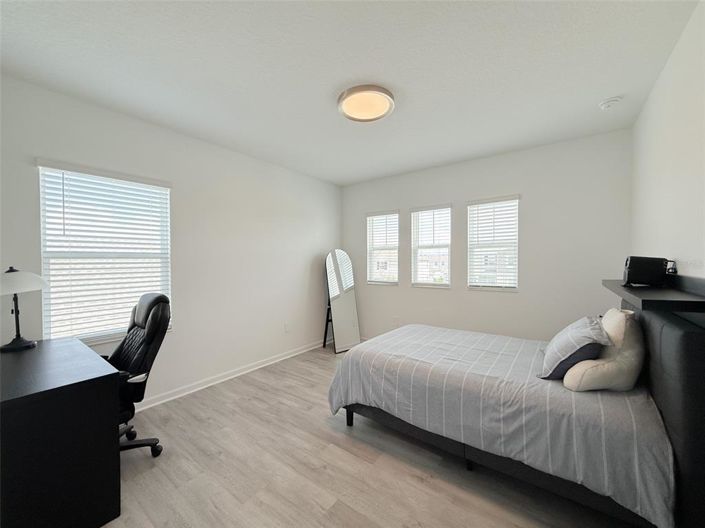 Image No.31-4 Bed House for sale