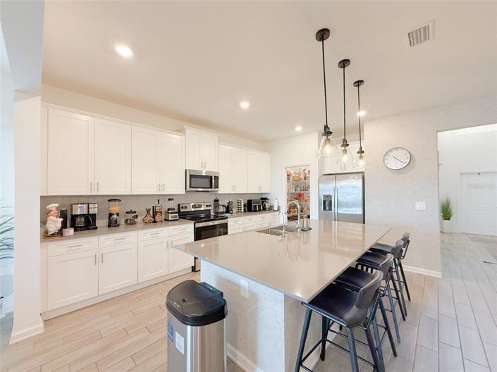 Image No.4-4 Bed House for sale