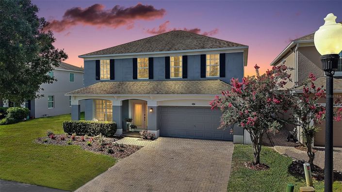 Image No.1-4 Bed House for sale