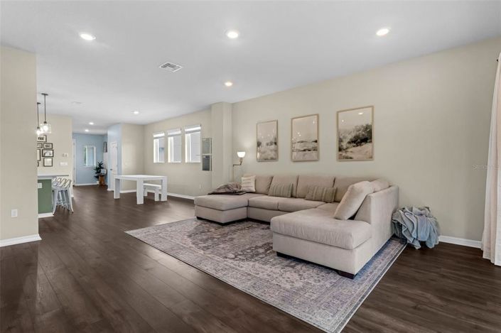 Image No.12-4 Bed House for sale