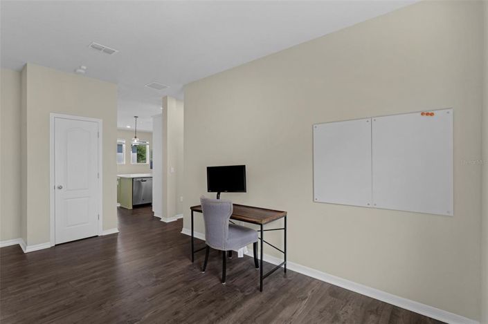 Image No.30-4 Bed House for sale