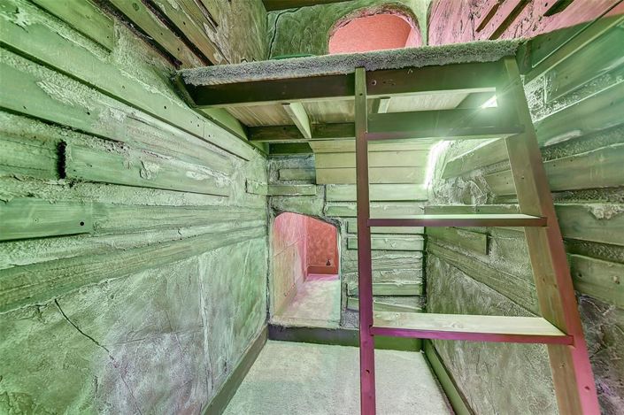 Image No.13-6 Bed House for sale