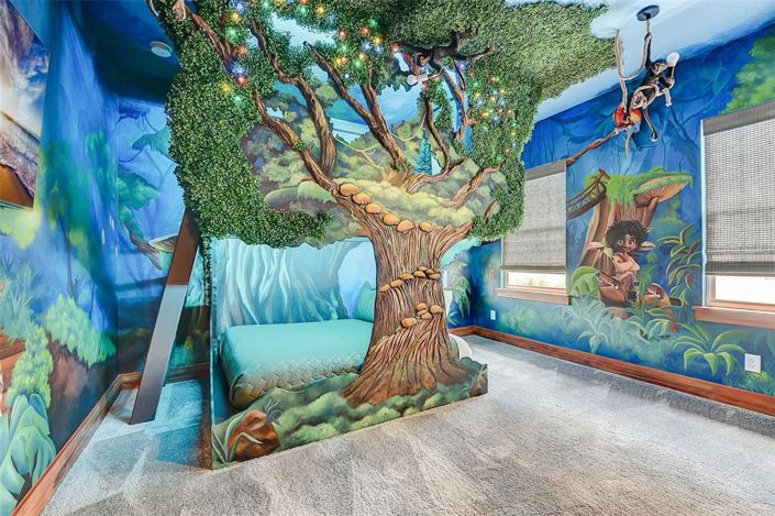 Image No.48-6 Bed House for sale