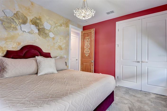 Image No.58-6 Bed House for sale