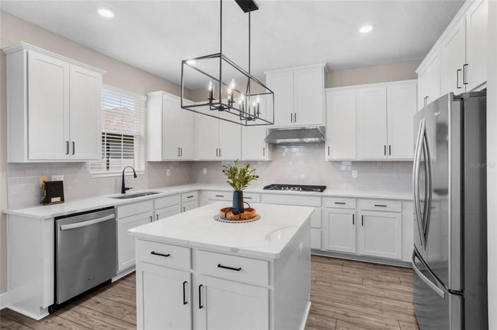 Image No.10-3 Bed House for sale