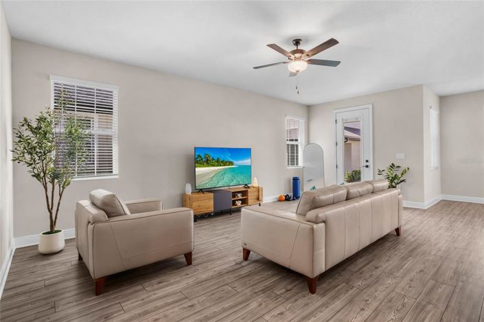 Image No.5-3 Bed House for sale