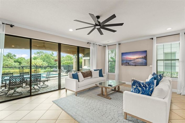 Image No.23-5 Bed House for sale