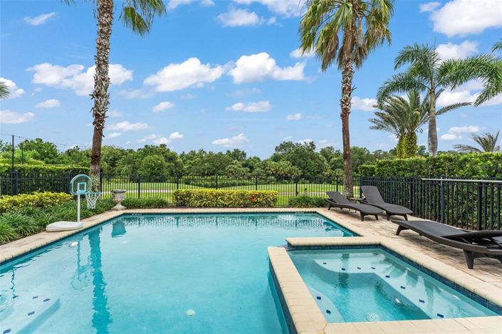 Image No.58-5 Bed House for sale