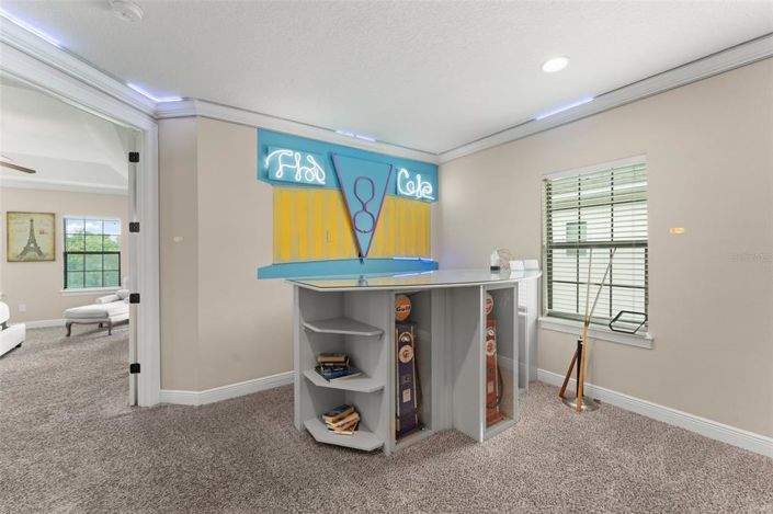 Image No.8-5 Bed House for sale