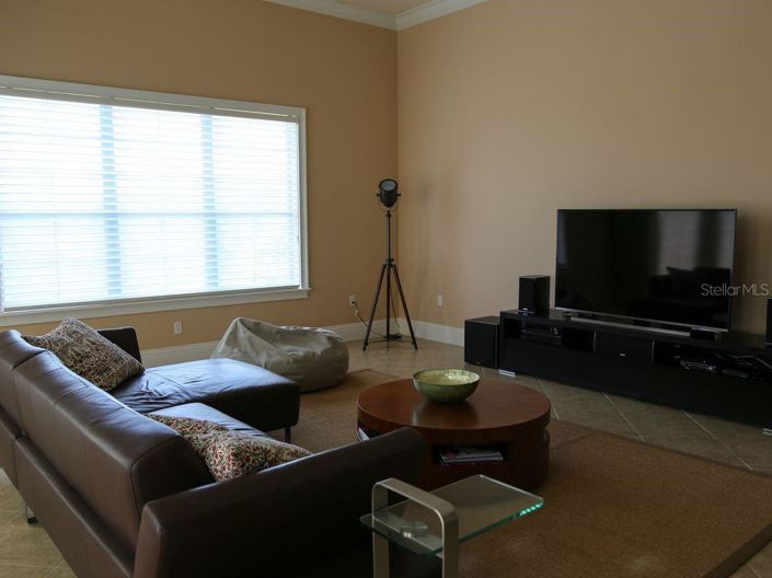 Image No.22-5 Bed House for sale