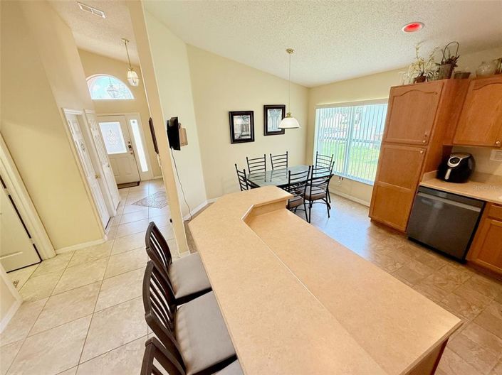 Image No.17-5 Bed House for sale