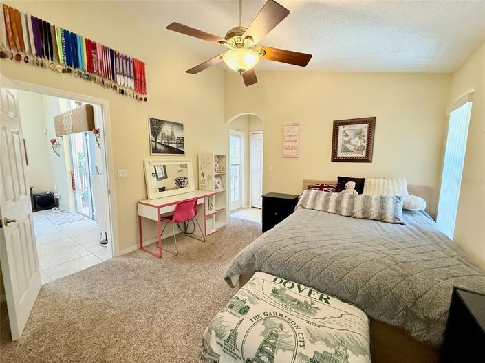 Image No.28-5 Bed House for sale