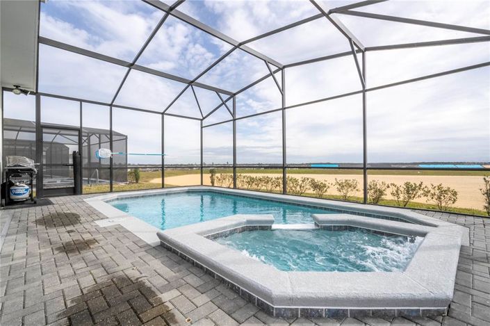 Image No.2-7 Bed Property for sale