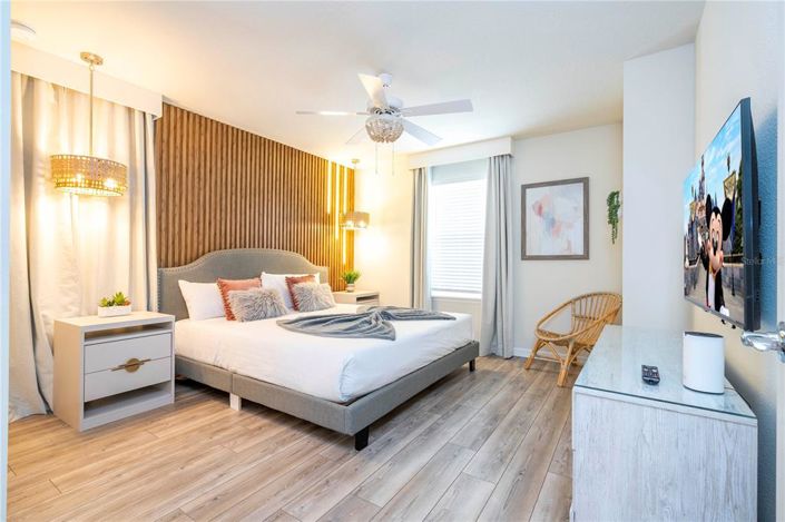 Image No.4-7 Bed Property for sale