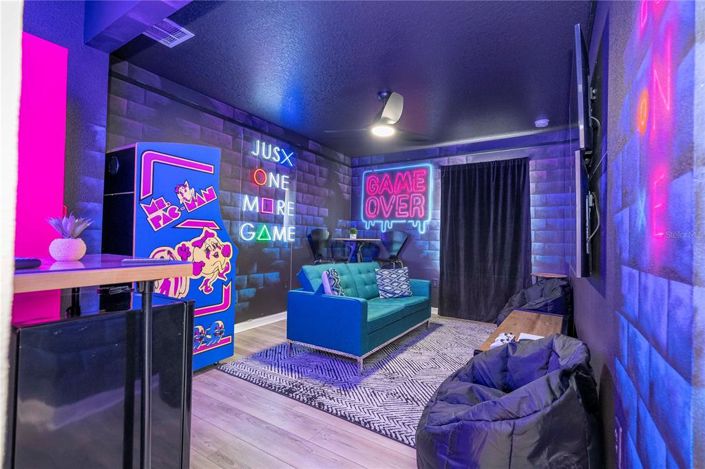 Image No.6-7 Bed House for sale