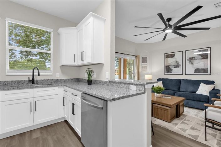 Image No.10-4 Bed Property for sale