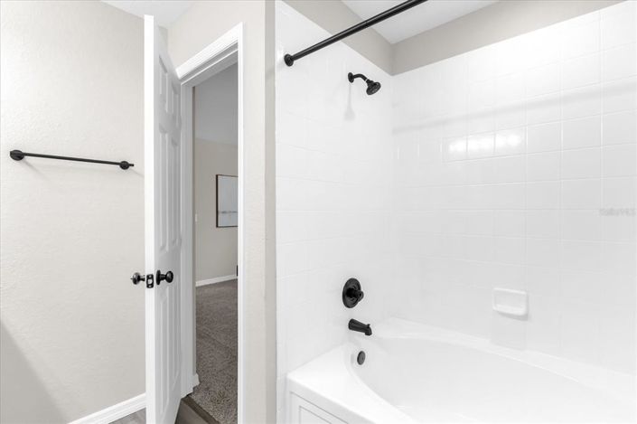 Image No.19-4 Bed Property for sale