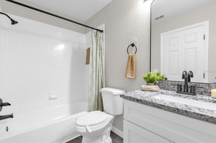 Image No.20-4 Bed Apartment for sale